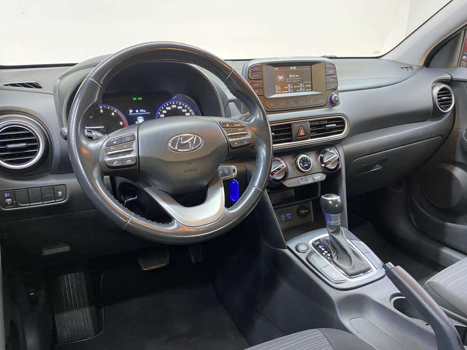 HYUNDAI KONA 10